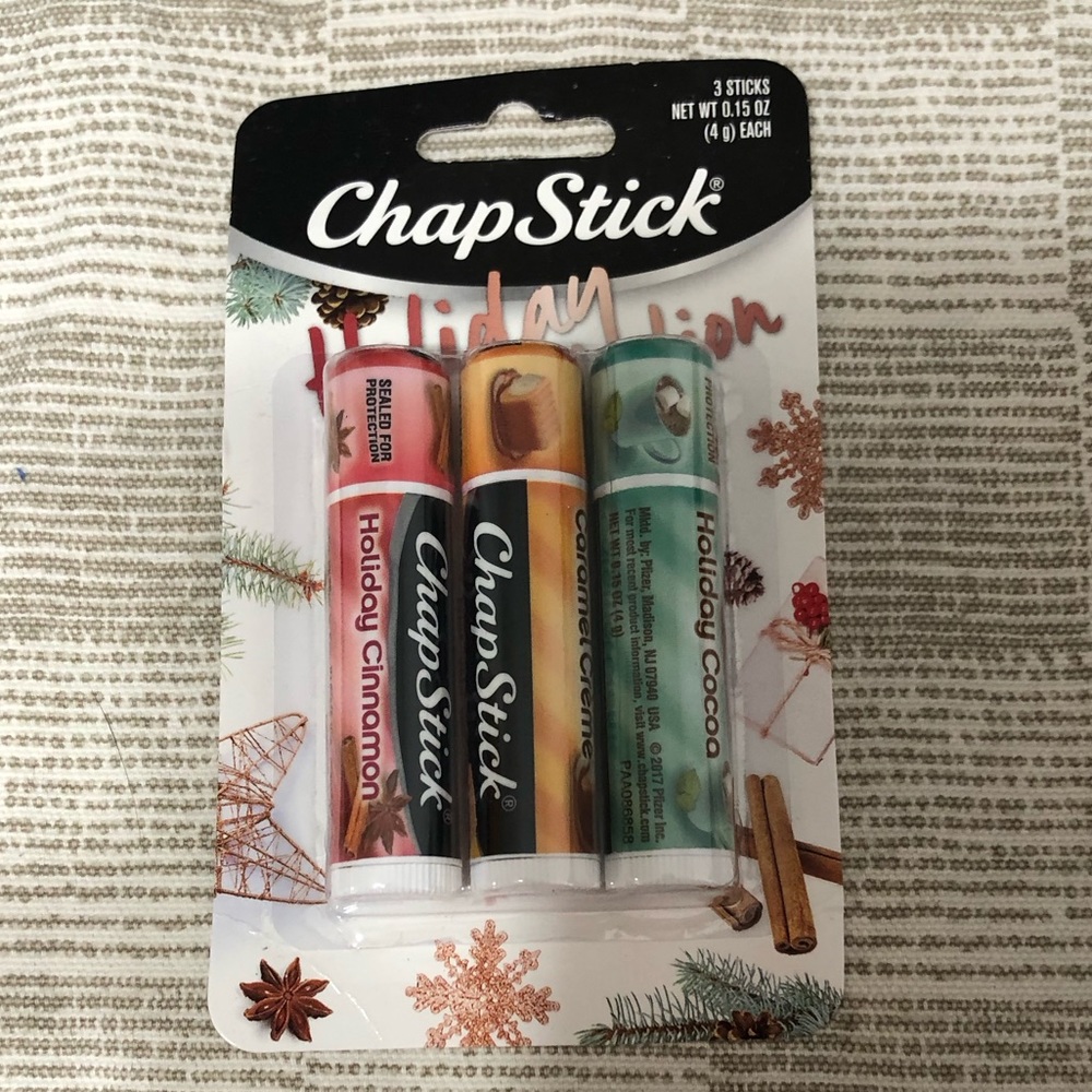 3 pack Chap Sticks holiday cinnamon caramel crème holiday cocoa. 4g each
